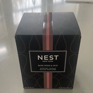 NEST Fragrances Rose Noir & Oud Candle - Black and Pink